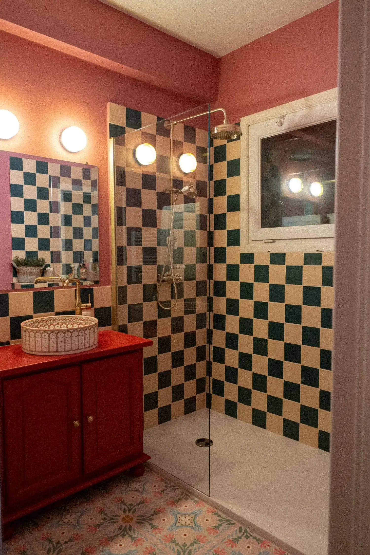 Flagey — robinetterie de douche dorée